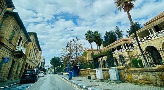 Güney Kıbrıs Rum Yönetimi&#039;nde sokağa çıkma yasağı