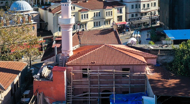 İstanbul&#039;un en eski camiilerinde biri ibadete açılacağı günü bekliyor