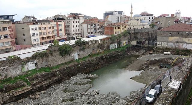 Trabzon’un göbeğinde Roma dönemine ait rıhtım ortaya çıktı