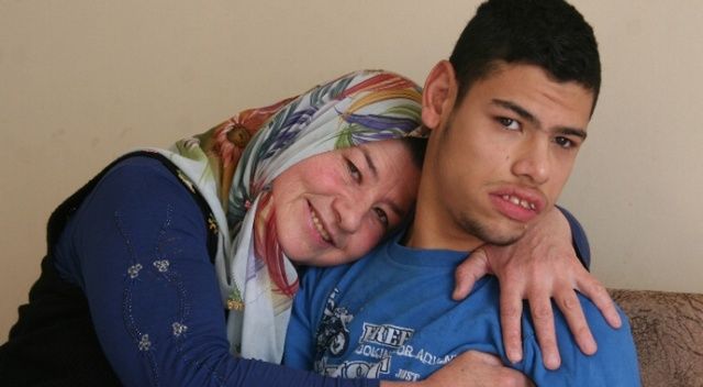 22 yıldır engelli oğluna bakan anneden acı itiraf