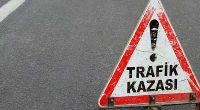 Amasya&#039;da trafik kazası: 1&#039;i emekli 2 polis yaralandı