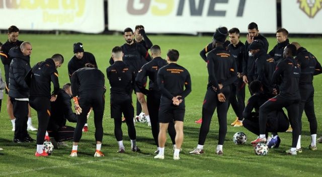 Galatasaray&#039;da Taylan Antalyalı takımla çalıştı