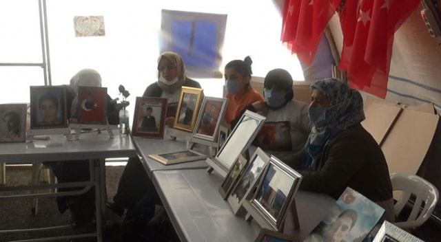 HDP önündeki ailelerden, çocukları terör örgütünün elinde olan ailelere &#039;Bize katılın&#039; çağrısı