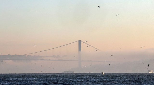 İstanbul Boğazı gemi geçişine açıldı
