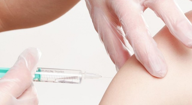Sağlık Bakanı Koca, Covid-19 aşısı için sözleşme imzalandığını duyurdu