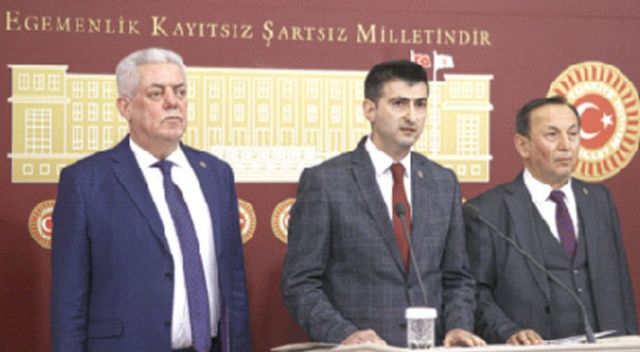 3 vekil Kılıçdaroğlu&#039;nu suçlayıp istifa etti: Bizi değil HDP’yi dinledi