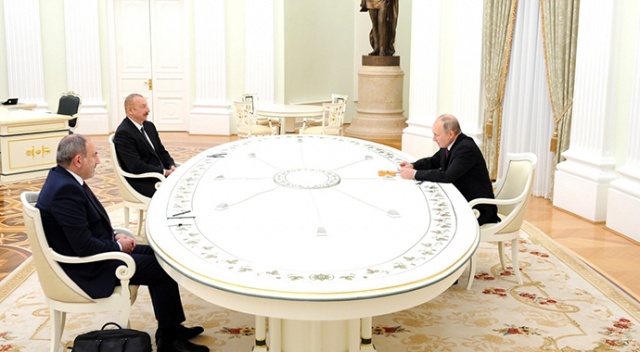 Aliyev, Putin ve Pashinyan Moskova&#039;da bir araya geldi