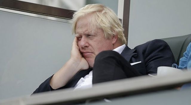 Boris Johnson öğlenleri yarım saat uyuyor: Mesai arası uykuyla güç topluyor