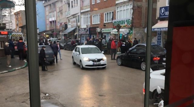 Bursa&#039;da hasmını vuran adam manavda alışveriş yapan kadını da yaraladı