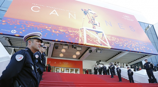 Cannes Film Festivali korona sebebiyle ertelendi