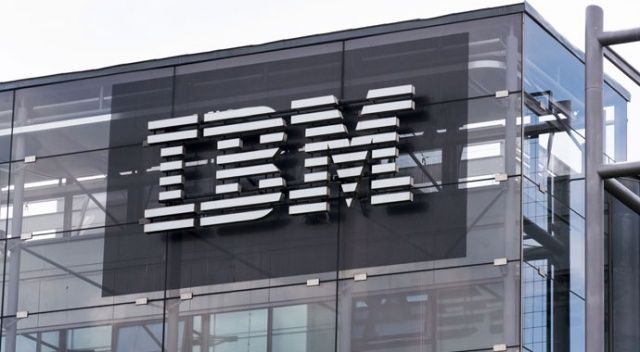 IBM&#039;in geliri 2020&#039;nin dördüncü çeyreğinde azaldı