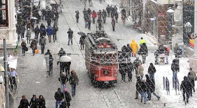 İstanbul için sarı kodlu uyarı! Yoğun kar yağışı bekleniyor