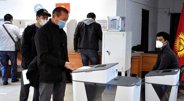 Kırgızistan halkı, yeni cumhurbaşkanını seçmek için 10 Ocak&#039;ta sandık başına gidiyor