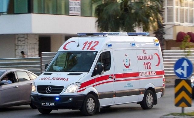 Konya’da otomobil kamyonetle çarpıştı: 2 yaralı