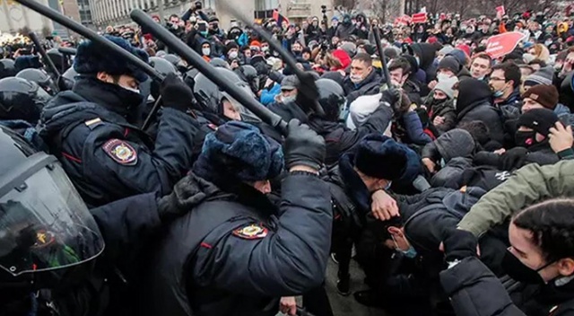 Rusya&#039;da, “Navalny” protestolarına katılanlar gözaltına alınacak