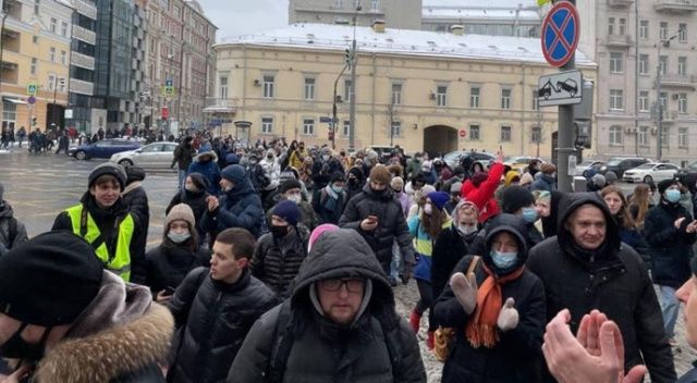 Rusya&#039;da Navalny&#039;ye destek gösterilerinde bin 90 protestocu gözaltına alındı