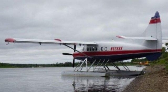ABD’de deniz uçağı göle düştü