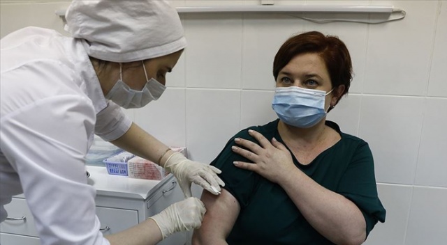 Gamaleya Enstitüsü: “Sputnik V aşısı yüzde yüz koruma sağlıyor”
