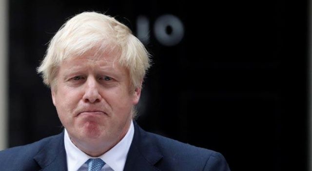 İngiltere Başbakanı Johnson kısıtlamalar ile ilgili &quot;yol haritasını&quot; açıkladı
