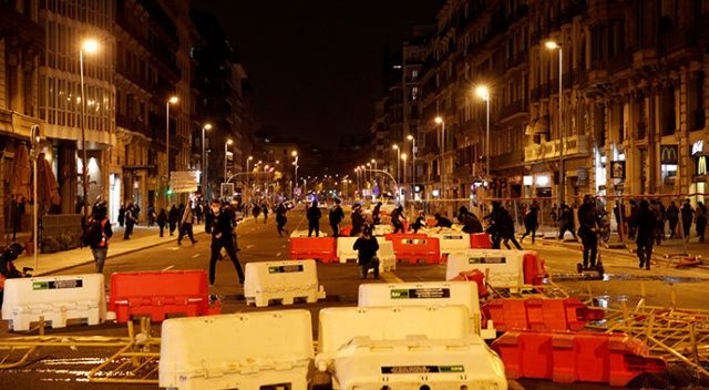İspanya’da rapçi Hasel protestolarında en az 10 kişi gözaltına alındı