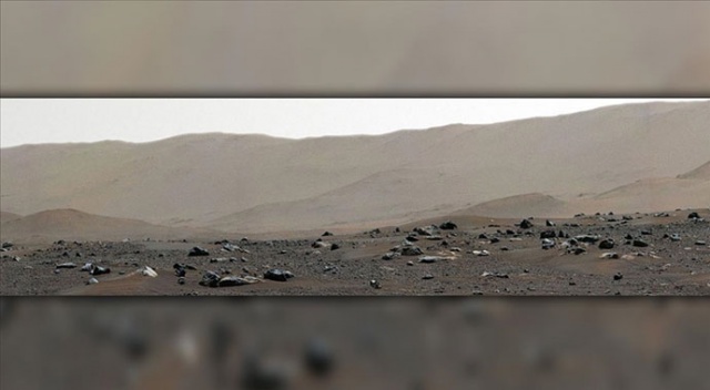 Perseverance keşif aracı Mars&#039;taki iniş bölgesinin panoramasını kayda aldı