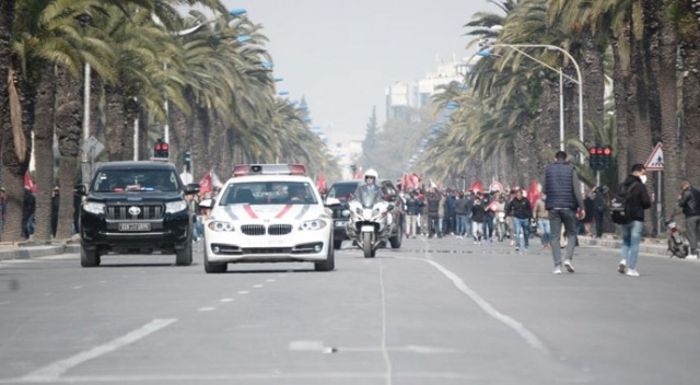 Tunus&#039;ta Ennahda Partisi destekçileri gösteri düzenledi
