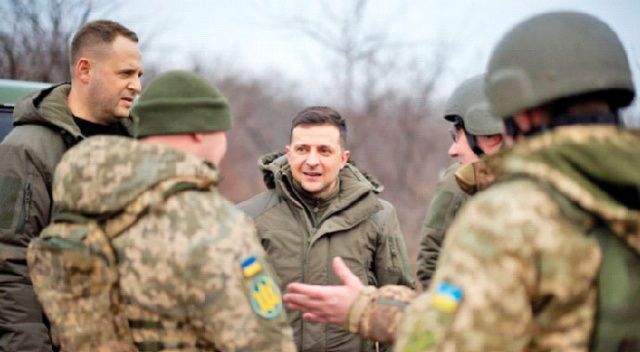 Zelenskiy, G7 elçileriyle Donbas cephesinde