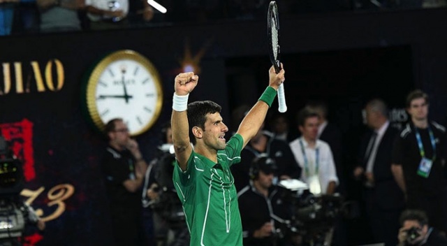 Djokovic, tek erkekler sıralamasının zirvesinde en uzun süre kalma rekorunu kırdı