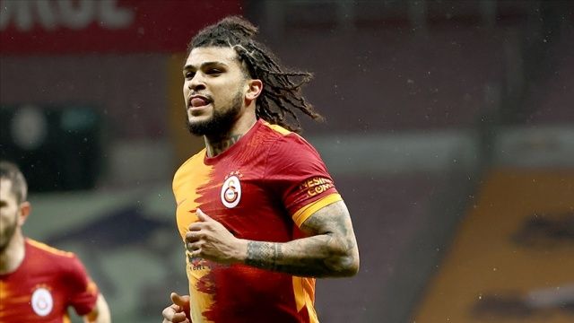 Galatasaraylı DeAndre Yedlin, penaltı ve kırmızı kart için özür diledi
