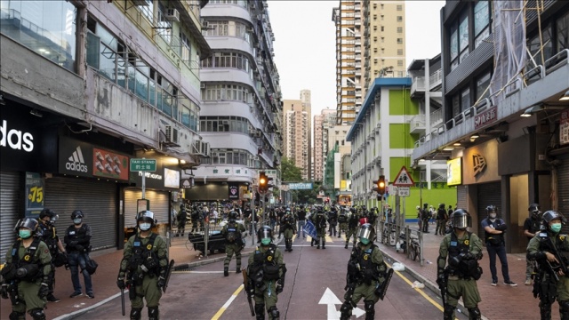 İngiltere: Hong Kong&#039;daki ulusal güvenlik kanunu siyasi muhalefeti bastırmak için kullanılıyor