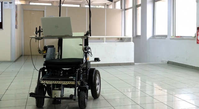 İTÜ&#039;de, yürüyemeyenler için yapay zekaya sahip otonom tekerlekli sandalye geliştirildi