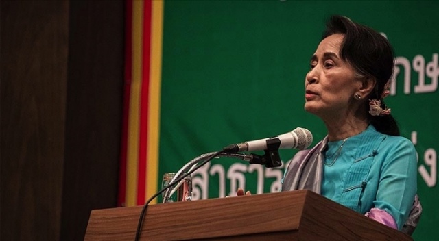 Myanmar&#039;da gözaltında tutulan Suu Çii&#039;ye rüşvet suçlaması yöneltildi
