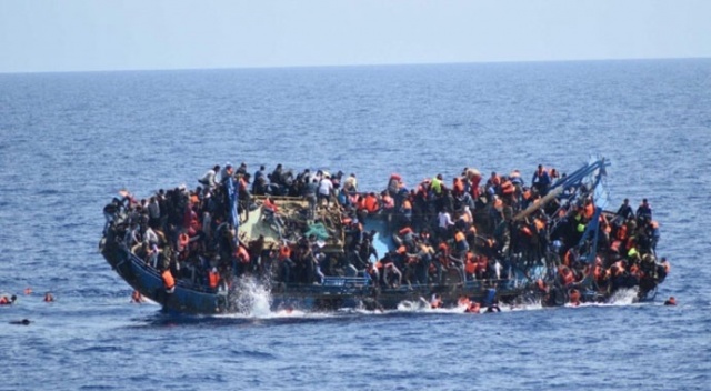 Tunus açıklarında 2 göçmen teknesi battı: 14 ölü