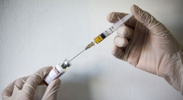 Almanya&#039;da aile hekimleri Covid-19 aşısı yapmaya başladı