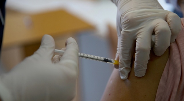 Bakan Koca: En çok aşı yapan ülkeler arasında 6. sıradayız