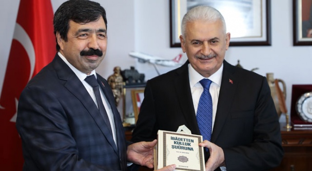 Binali Yıldırım: Hedef, İzmir’i AK Parti  hizmetiyle buluşturmak