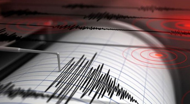 Ege Denizi&#039;nde 4,3 büyüklüğünde deprem