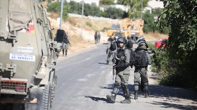 İsrail askerleri Kudüs&#039;te bir Filistinliyi şehit etti