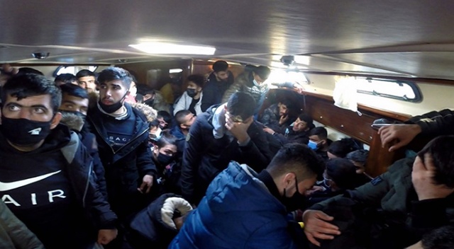İzmir&#039;de Türk kara sularına itilen 117 sığınmacı kurtarıldı