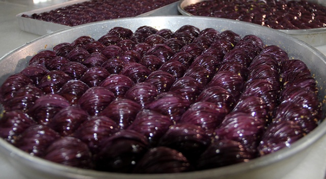 Ramazan’ın gelmesiyle mor baklava siparişi kadayıf dolmasını solladı