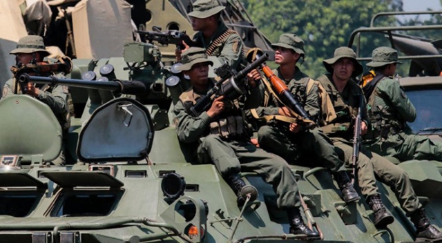 Venezuela ile Kolombiyalı FARC örgütü arasında çatışma: 8 Venezuela askeri öldü, 34 asker yaralandı