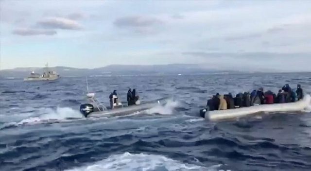 Yunanlıların Türk kara sularına ittiği 18 göçmen kurtarıldı