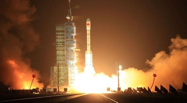 Çin, uzaya yerleşiyor! Tiencou-2&#039;yi yörüngeye fırlatıldı