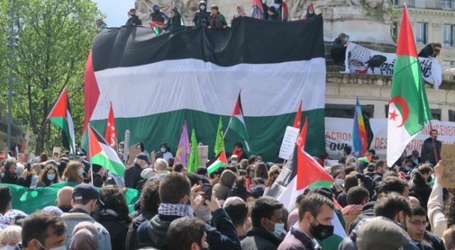Fransa&#039;da Filistin&#039;e destek yürüyüşü