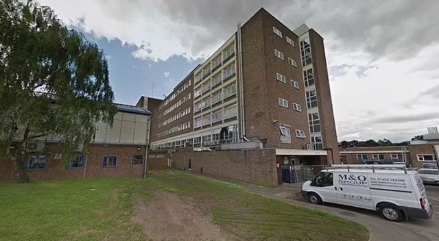 İngiliz hastanesinde skandal: Ölen kadının yüzüklerini çaldılar