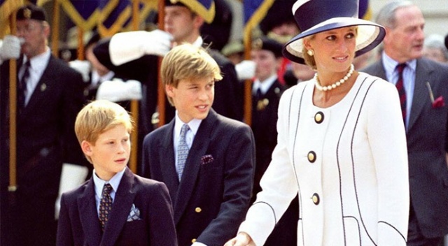 İngiliz Prenslerden BBC&#039;ye Diana suçlaması