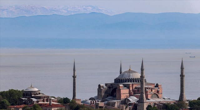 İstanbul&#039;dan Uludağ manzarası bir yıl sonra tekrar görüldü