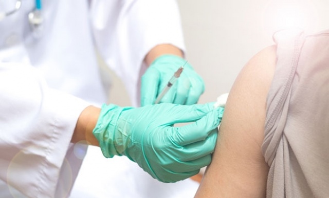 Norveç, AstraZeneca aşısının kullanımını tamamen durdurdu