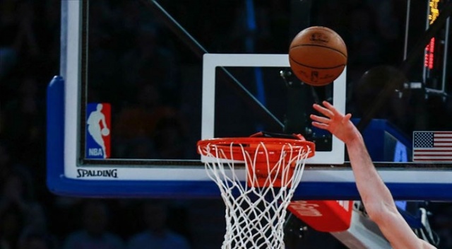 Russell Westbrook NBA tarihinin &quot;triple double&quot; rekorunu egale etti