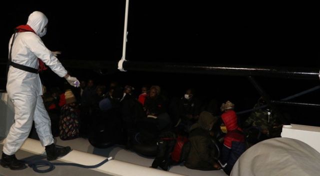 Türk kara sularına itilen 39 düzensiz göçmen kurtarıldı